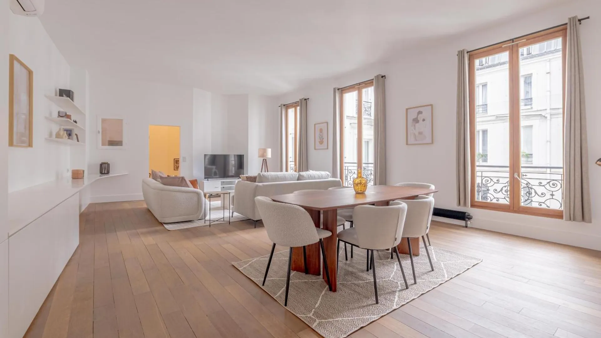 Beautiful Duplex Heart Of Paris Apartment France