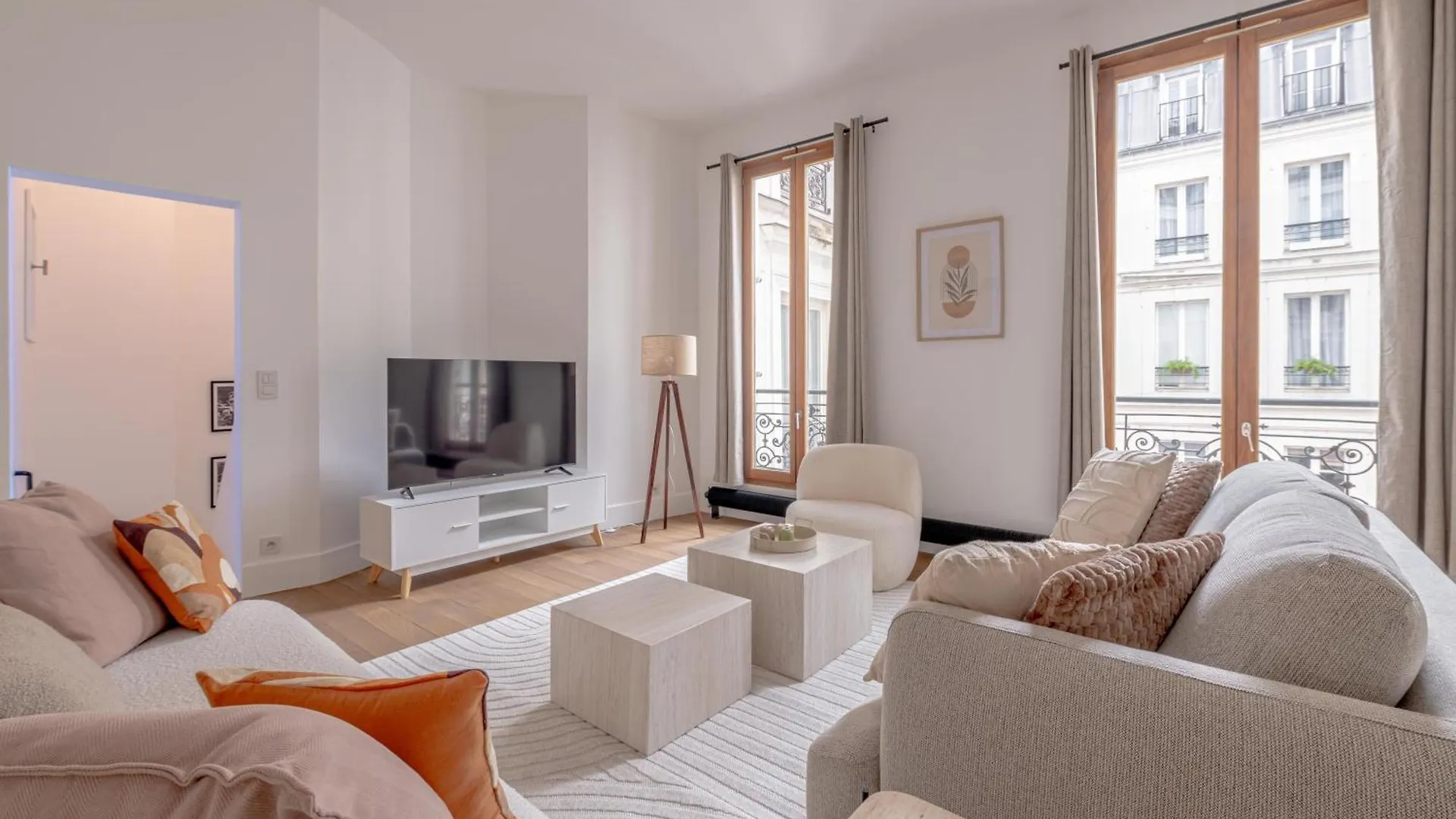 Beautiful Duplex Heart Of Paris Apartment France